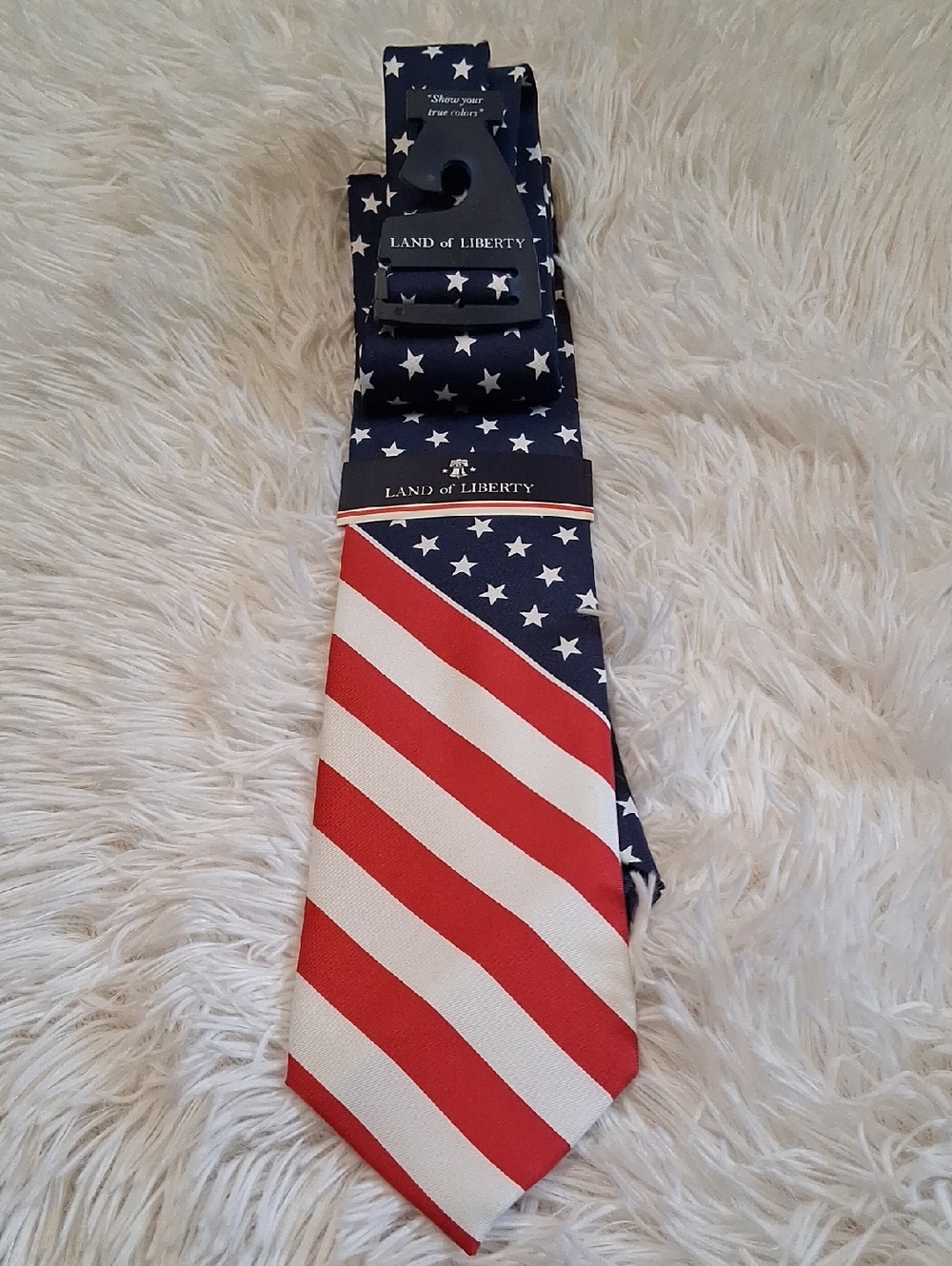 LAND of LIBERTY American Flag Pattern Men's Tie - Picture 3 of 5